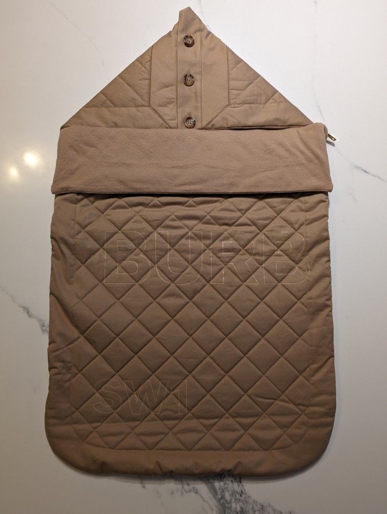 Burberry Quilted Baby Nest- new