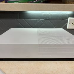 Xbox One S (older model)
