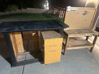 Two works pench both 60$