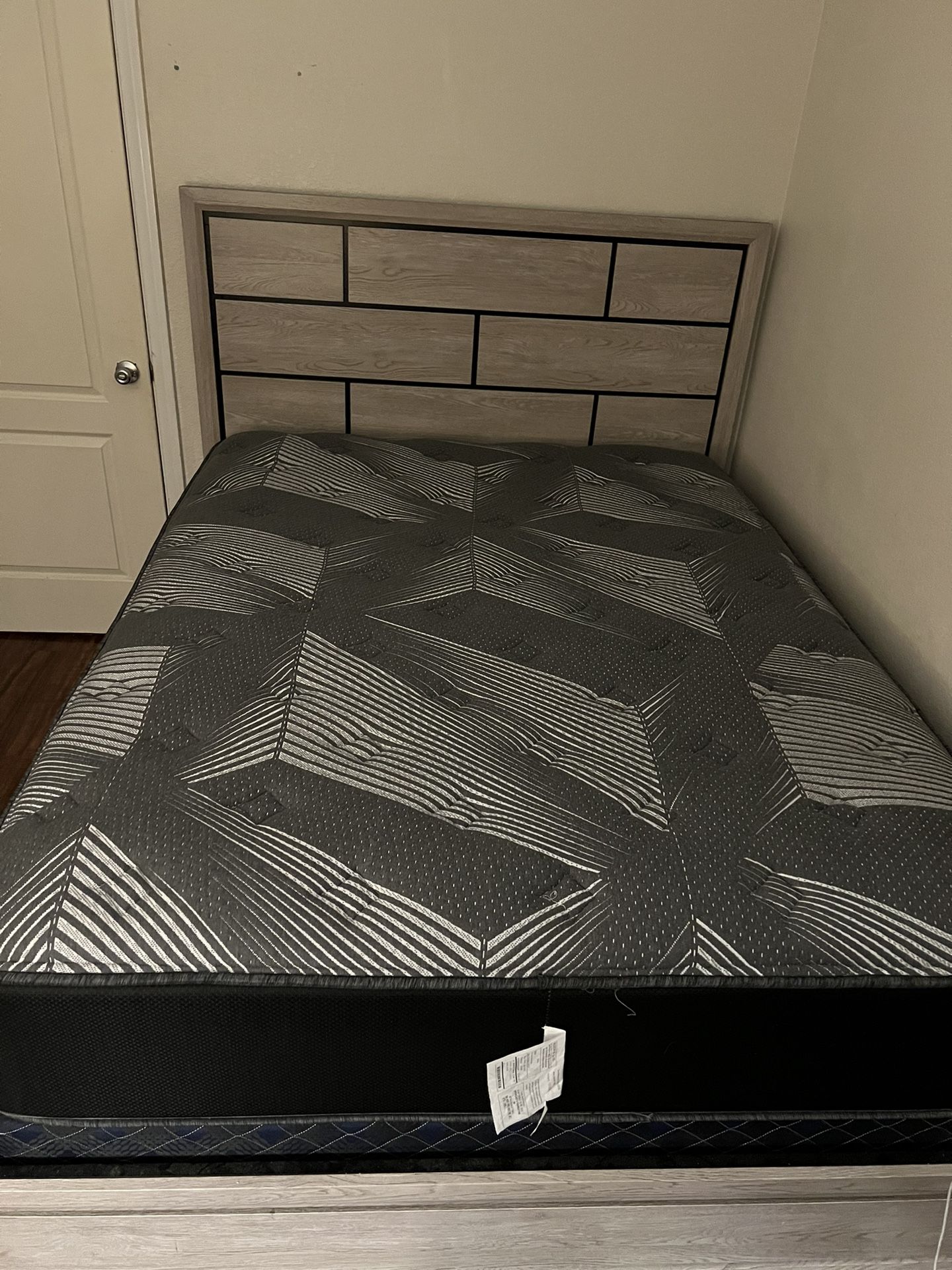 Mattress And Bed Frame 