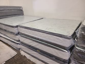 King size double pillow top 15 in thick high quality mattress with split box spring