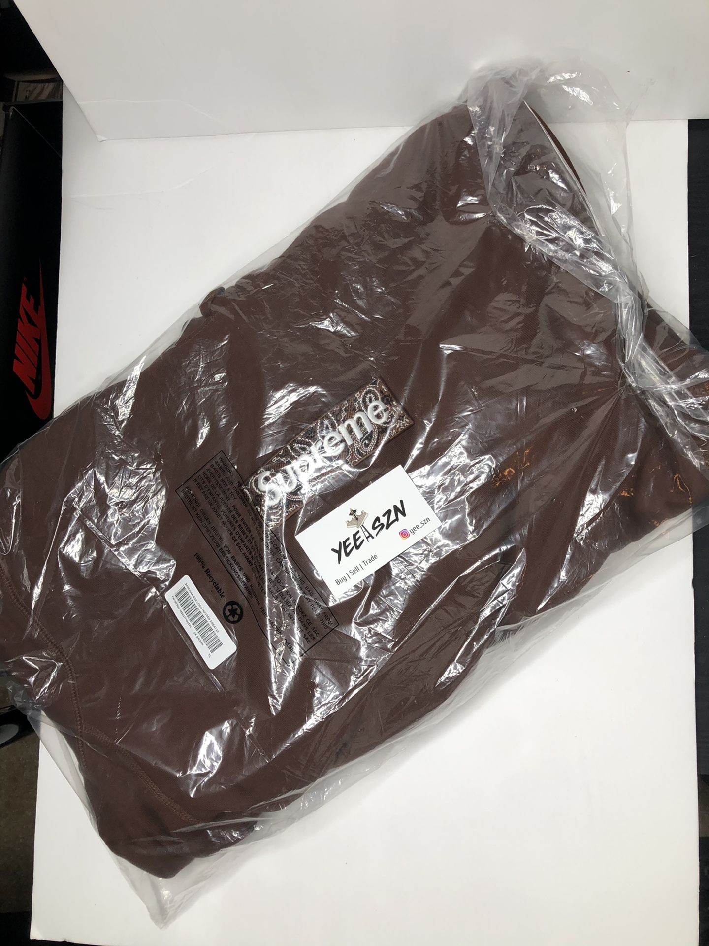 Supreme bandana box logo size XL brown brand new