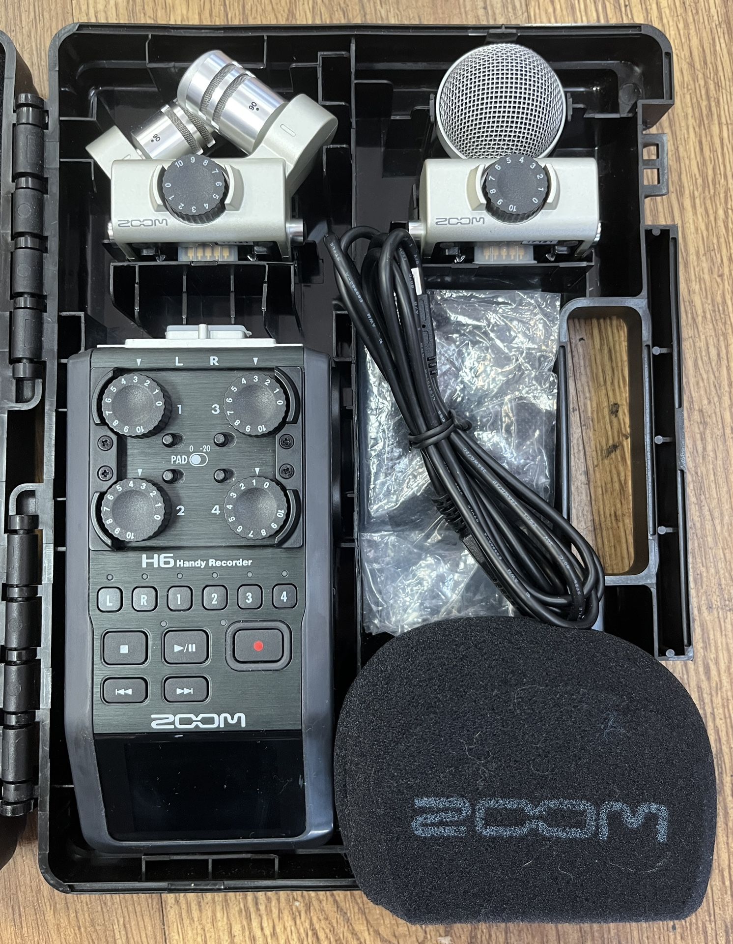 ZOOM H6 HANDY RECORDER SUX-TRACK PORTABLE RECORDER