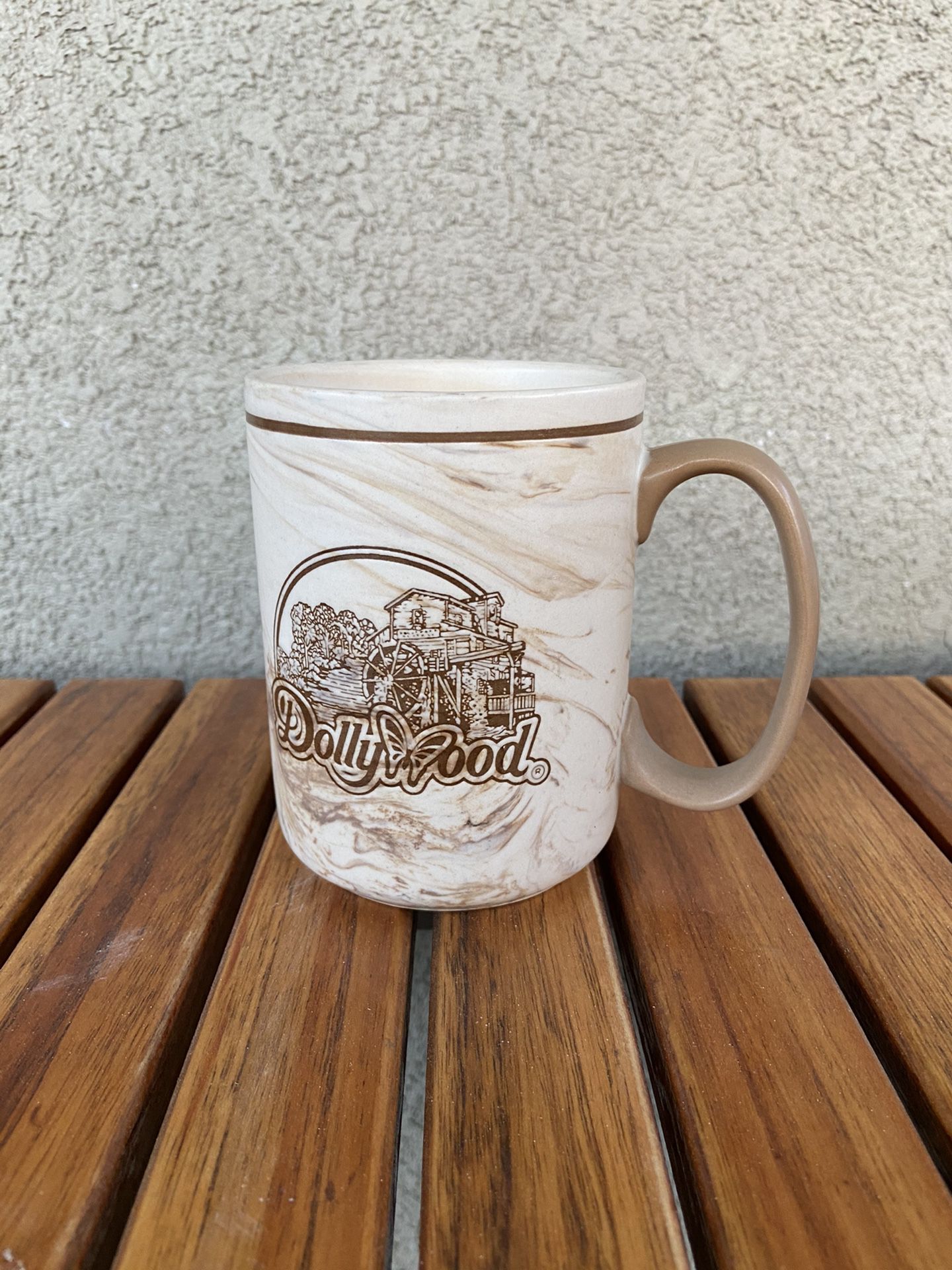 Dollywood Souvenir Travel Mug