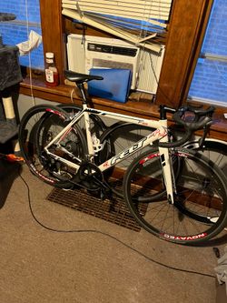Felt F85 road bike