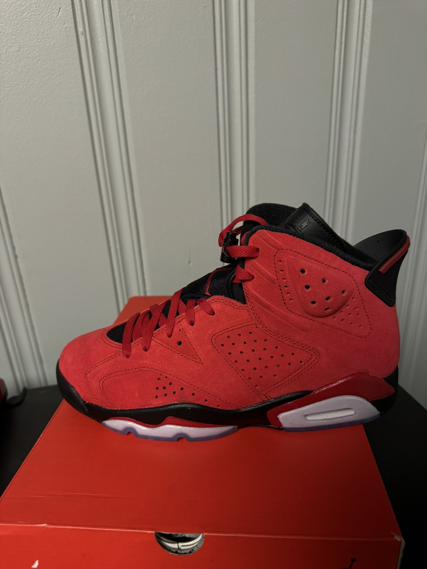 Jordan Retro 6 Toro Bravo