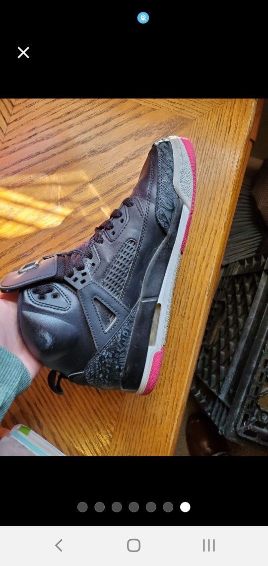Woman Jordans Shoes Size 7y