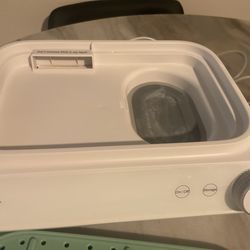 Momcozy bottle sterilizer & dryer