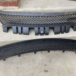 Dodge Charger Upper Grille