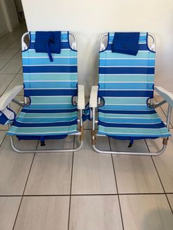2 Low beach chairs