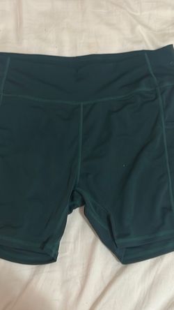 Dark Green Athletic Bike Shorts with Pockets