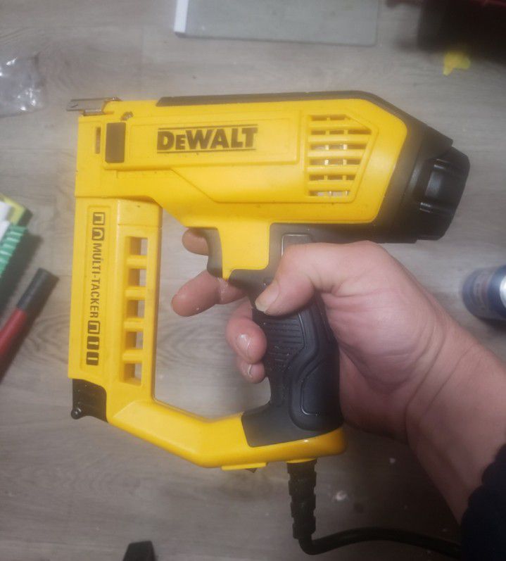 DeWalt 20v18g Nail Gun w/Cord