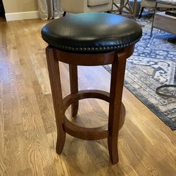 High Quality Wooden Stool (rotates)