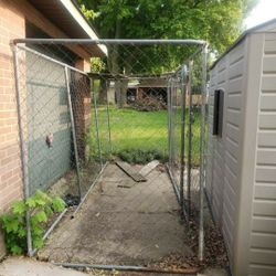 Outdoor Dog KENNEL $250 FIRM Cash Only 6ft x 5ft x 15ft