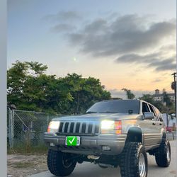 Lifted Jeep Grand Cherokee Zj V8 4x4 Clean Sale Or Trade 