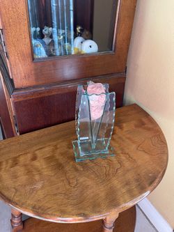 Clear Glass Decorative Vase with Scalloped Edges