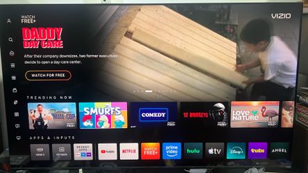 75-inch Vizio M-Series M6 Class 4K QLED HDR Smart TV  Great condition, barely use, come with legs , power cord and remote.