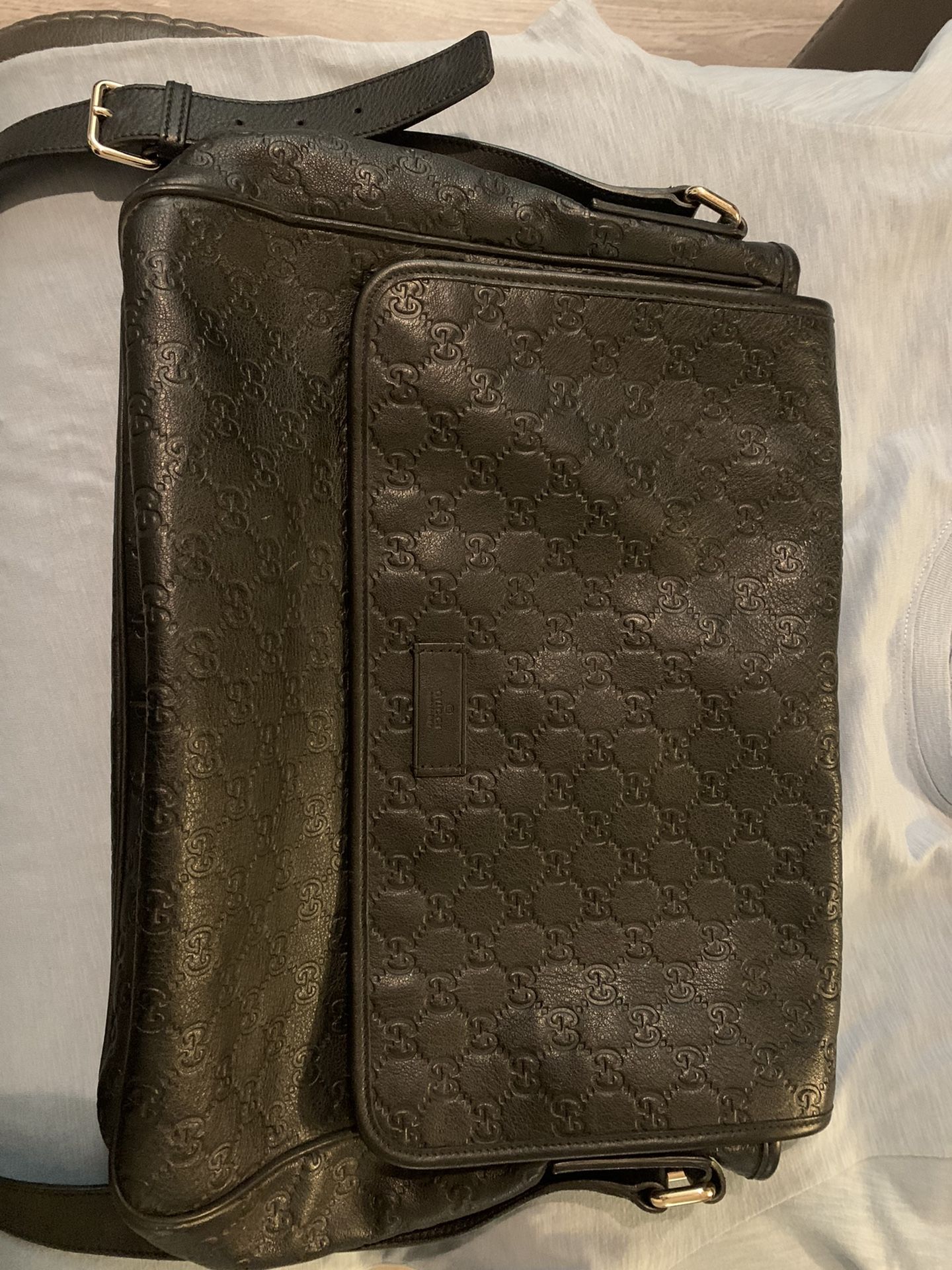 Gucci utility bag, brand new never used 100% authentic