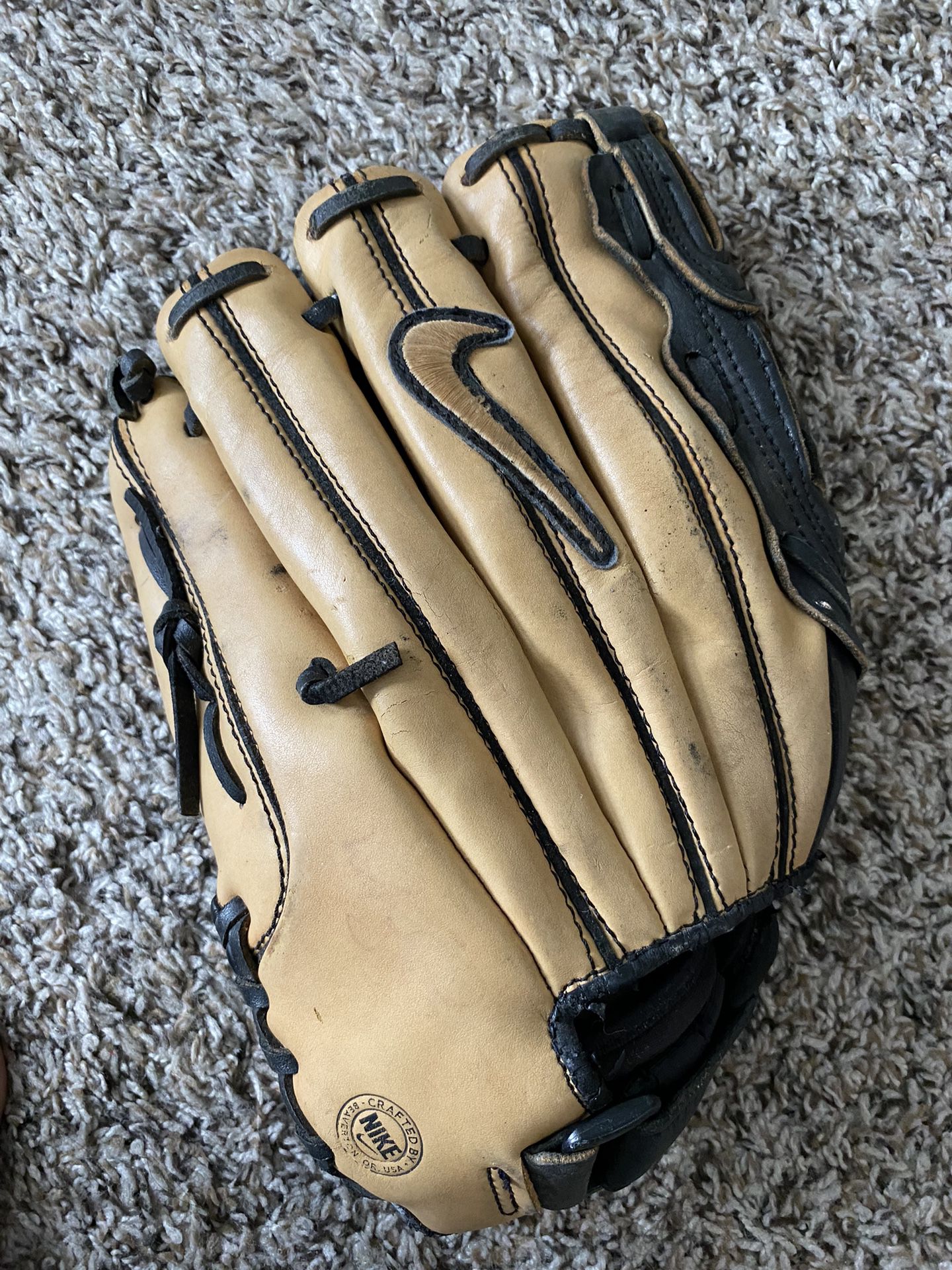 Baseball Glove 11”