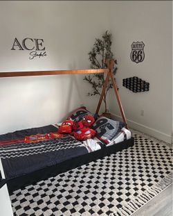 Full toddler bed frame & mattress