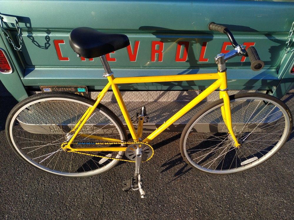 Fixie bike with 20.5" frame