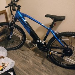 Hyper Electric Mountain Bike.. Pretty New..26 Inch.... With Charger..