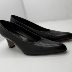 Vintage Amalfi Italy Black Pumps