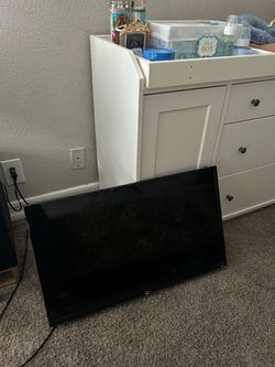TCL Flat Screen TV Roku