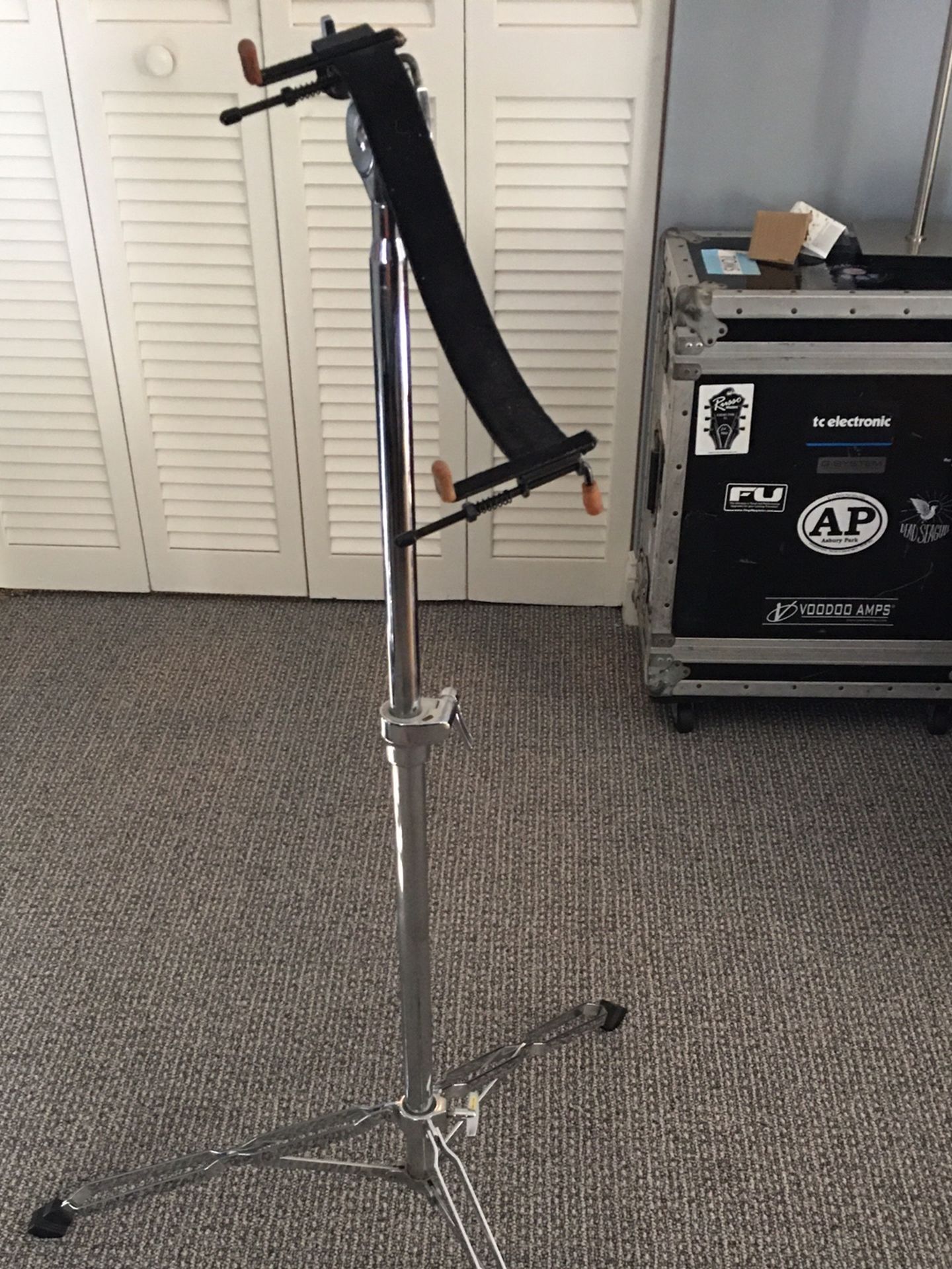 Guitar Stand For Acoustic Guitars