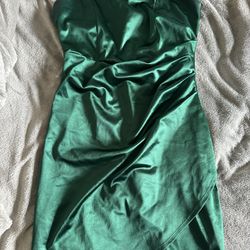 green mini dress 