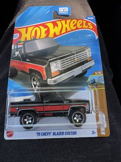 Hot Wheels ‘75 Chevy Blazer Custom