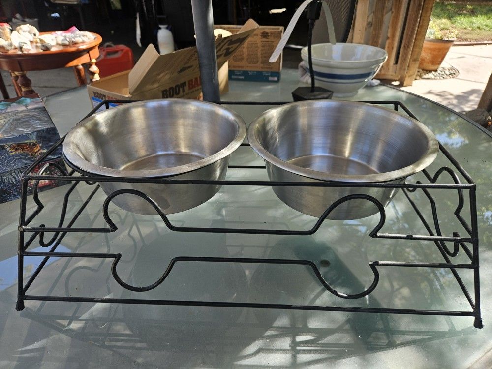 Dog Feeding Bowls & Stand