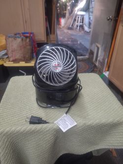 Vornado Small Desktop Fan