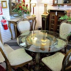 72" Round Glass Top Dining Table In Excellent Condition 