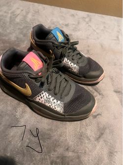 Nike shoes