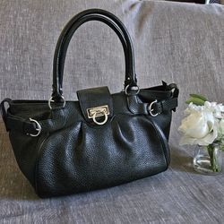 NDS Salvatore Ferragamo Black Leather Luxury Handbag (EXCELLENT SHAPE)