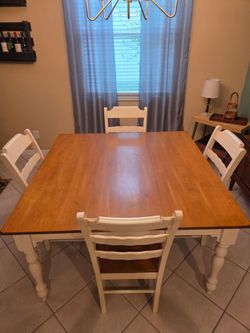 Farmhouse dining room set by American Signature Furniture