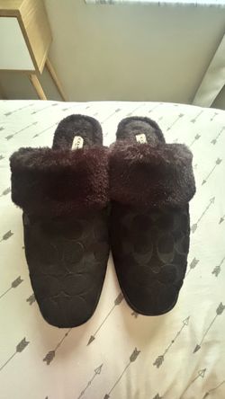 COACH SLIPPERS