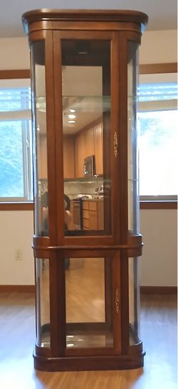 Curio cabinet