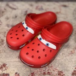 Lightning McQueen Crocs ❤️ M9 / W11 – Barely Worn⚡️