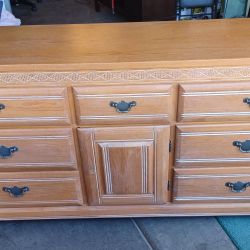 Dresser And Two Nightstands 