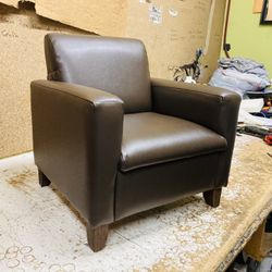 Small Upholster Kids Chair 