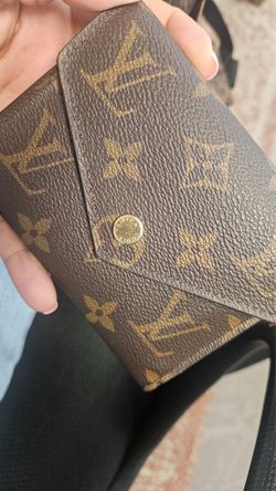 Compact Victorine wallet in Monogram canvas
