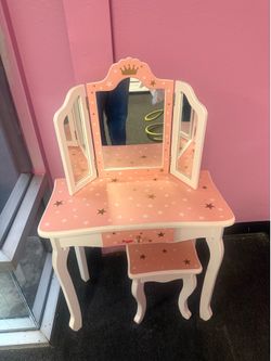 Vanity set
