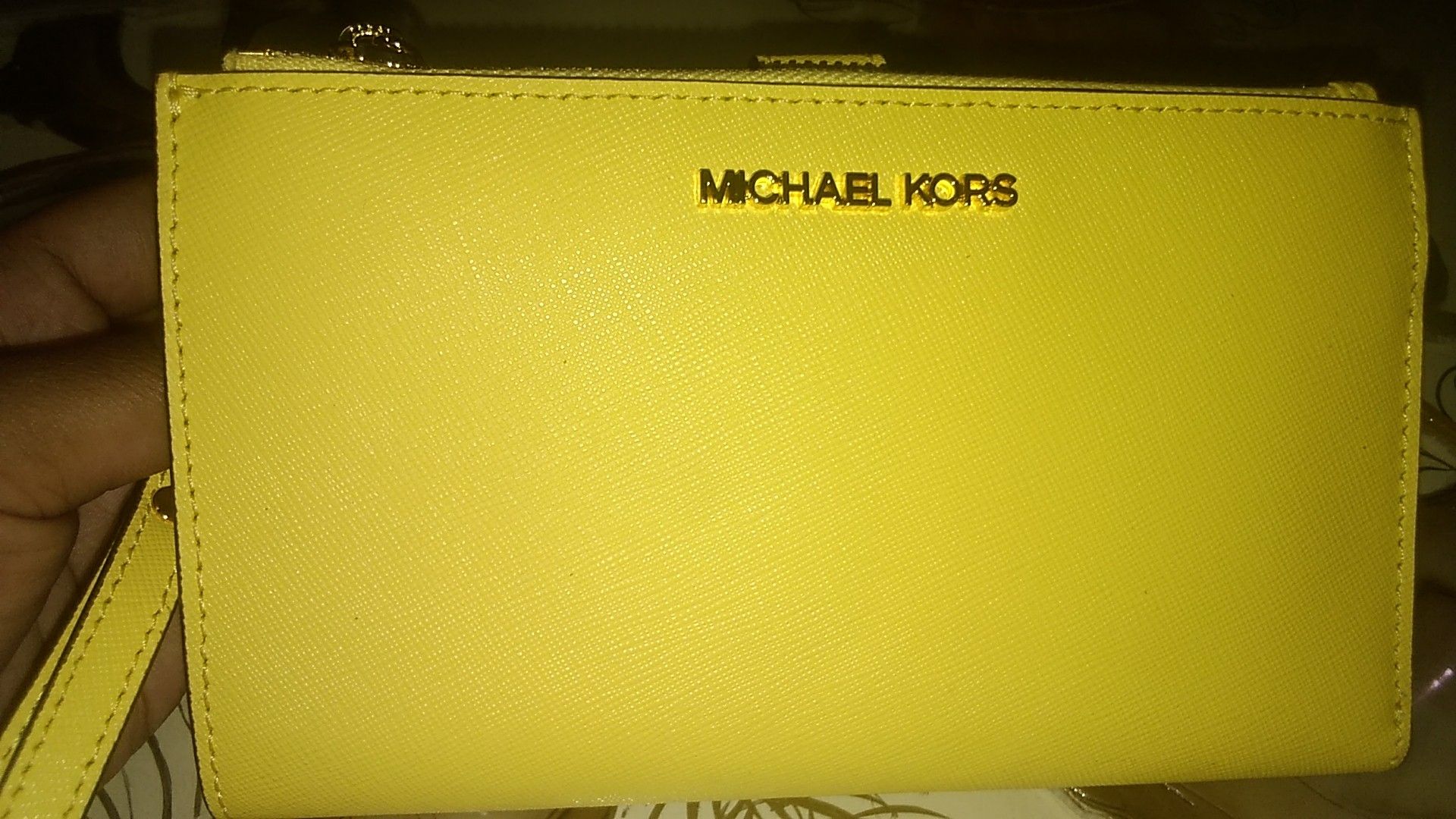 Michael kors wallet