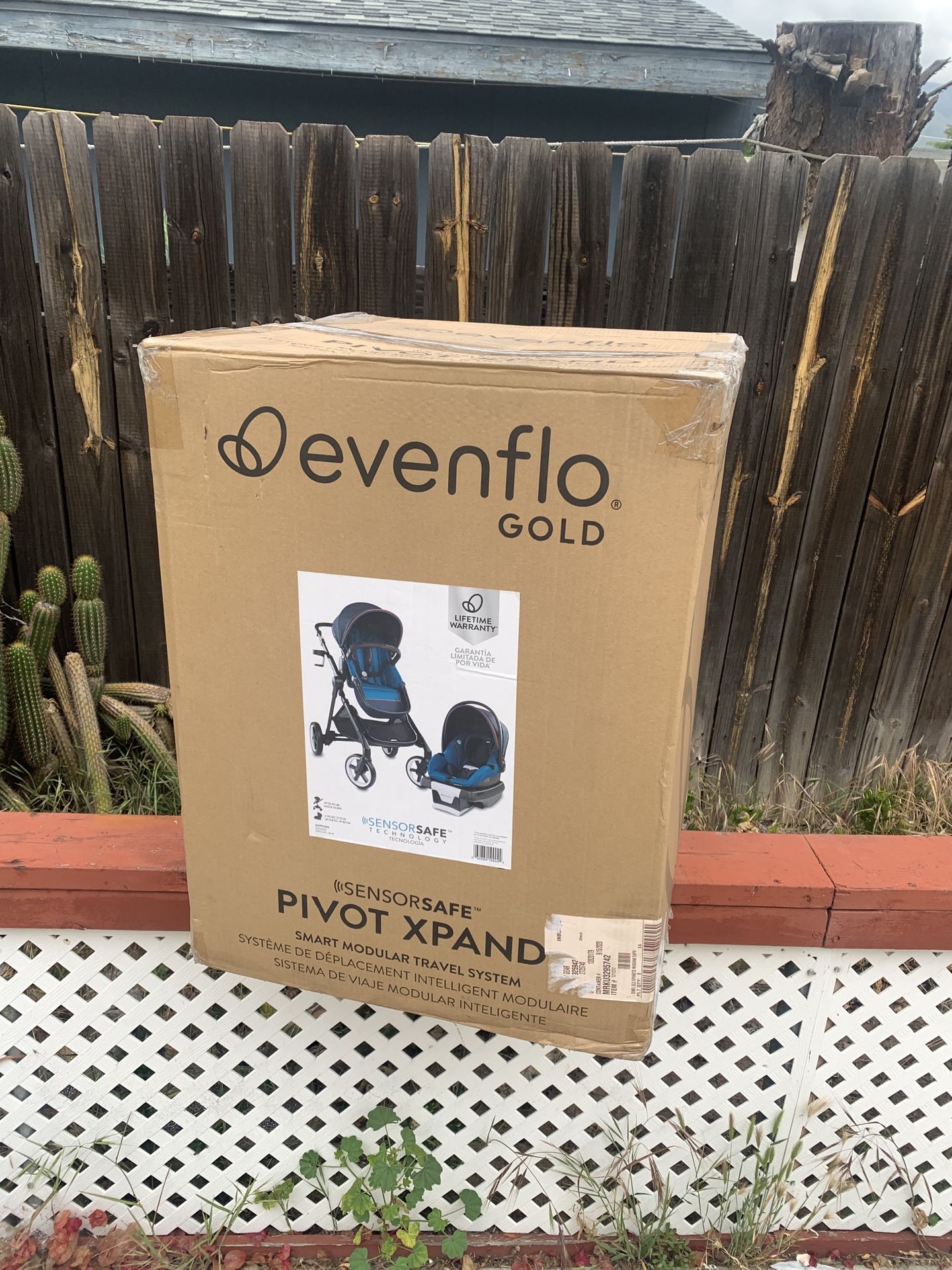 Evenflo Gold Pivot Xpand Double Stroller