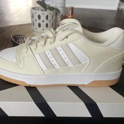 Brand New Adidas Break Start Sneakers Size 5.5 