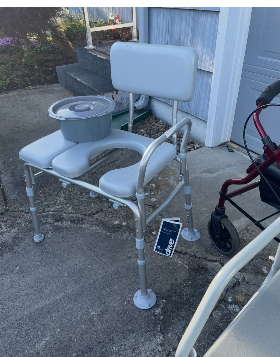 Padded Transfer Bench With Commode