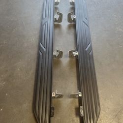 Running boards 2021-2026 (CHEVY,GMC, CADILLAC)