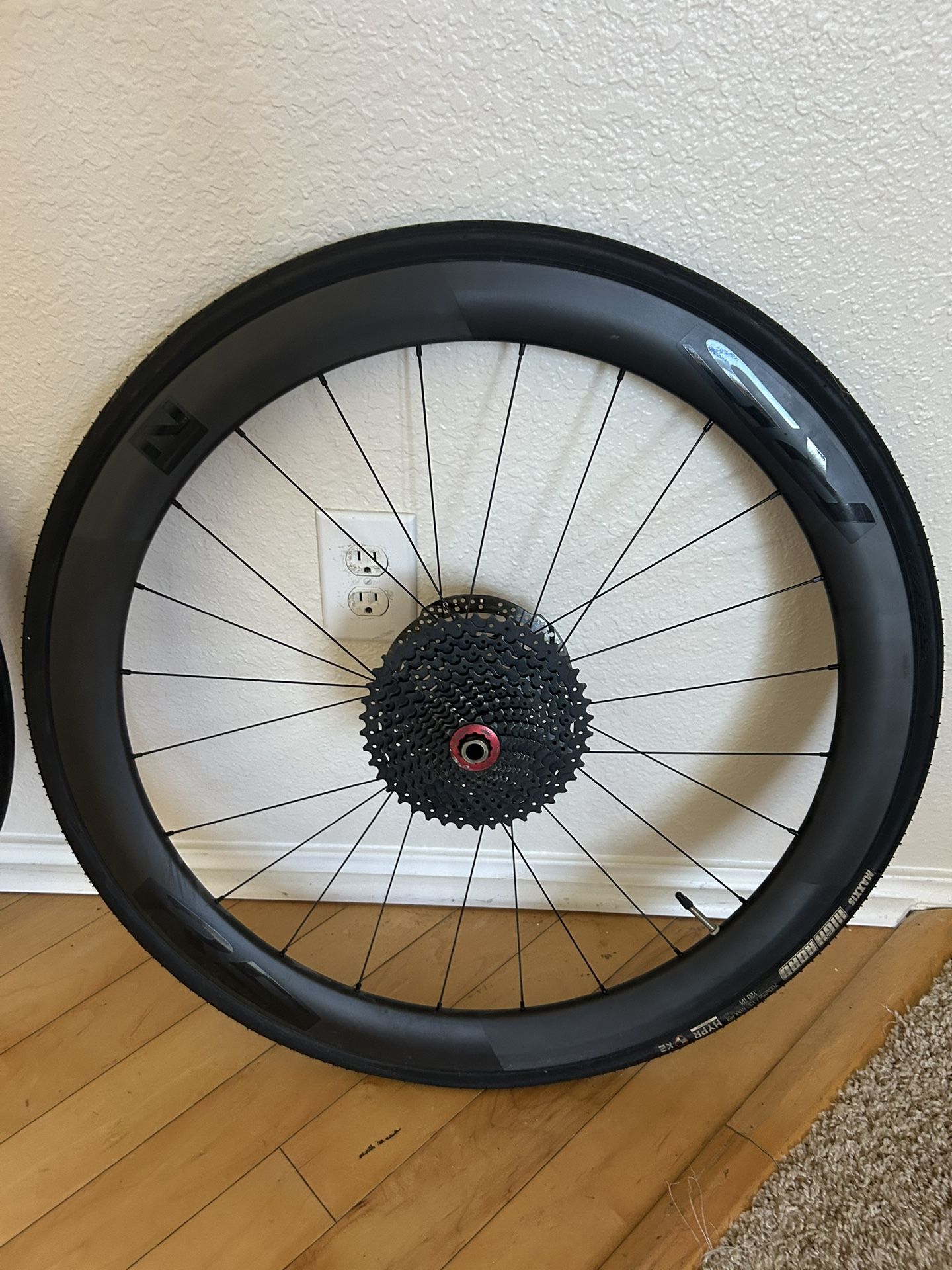Novatec R5 Carbon Wheel Set 700c